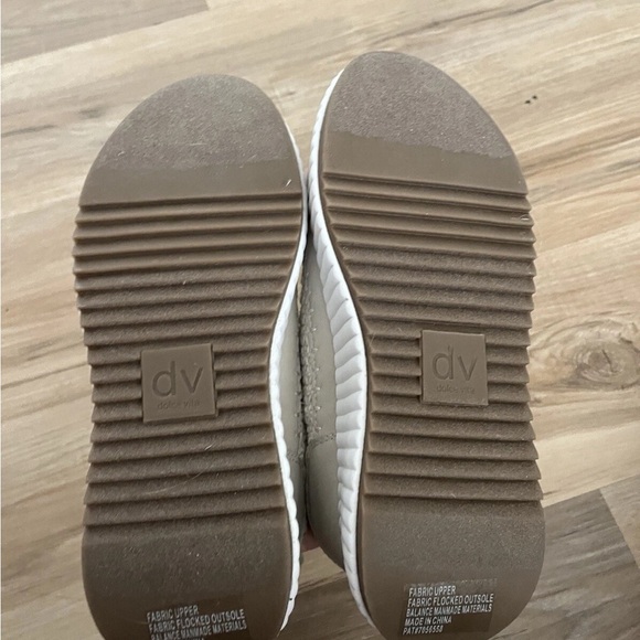 DV by Dolce Vita Textured Knit Cream Sneakers - Picture 7 of 7